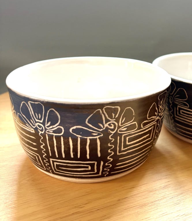 Handmade Ceramic Stoneware Bowl: Hand Carved Sgrafitto Geometric Design