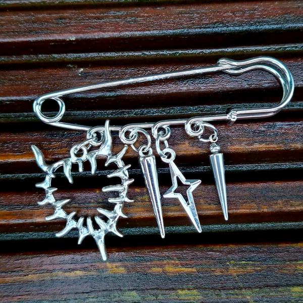 Safety Pin Brooch Badge silver charms alternative emo gothic punk star spikes