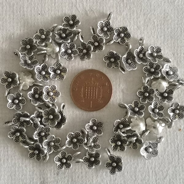 Silver plated flower charms 