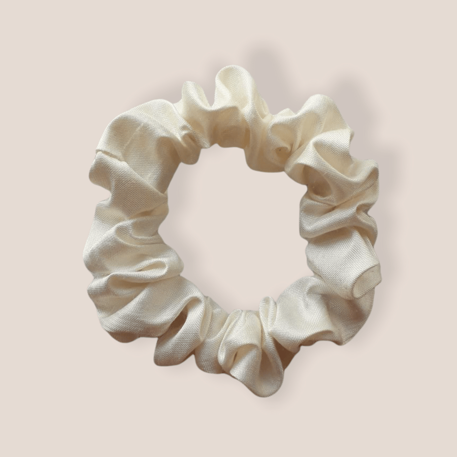Small silk hairband, scrunchie.