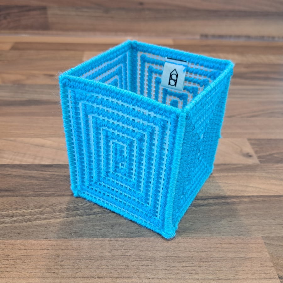 Large desk tidy - blue with see-through cutout pattern