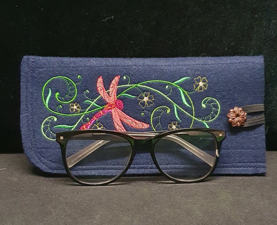 Dragonfly delight Glasses Case