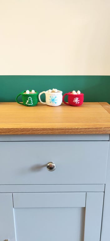 Set of Three Crochet Hot Chocolate Mug, Hot Cocoa Station Decor, Christmas Tree 