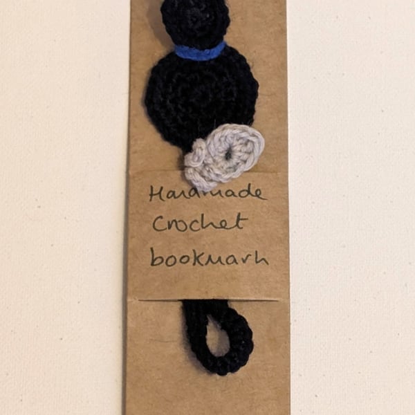 Handmade crochet cat bookmark - black with blue collar