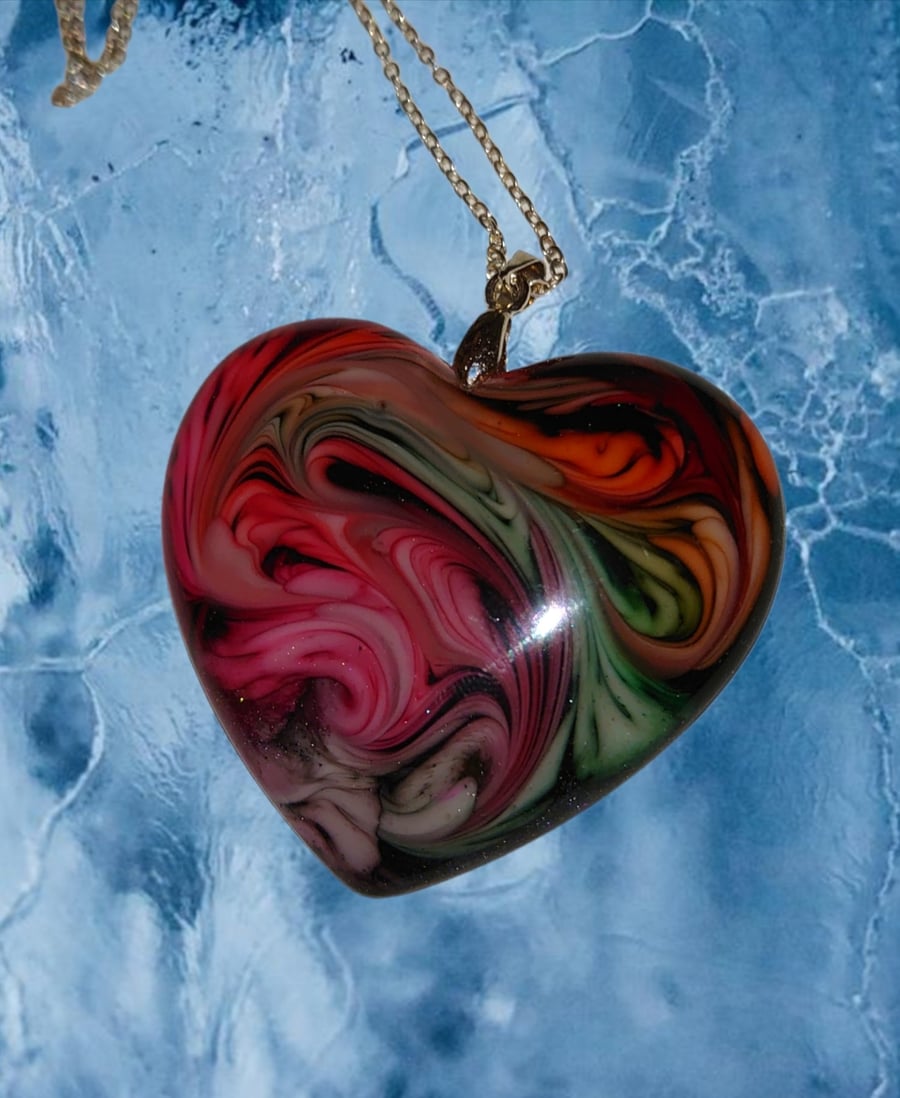 Love heart resin necklace pendant