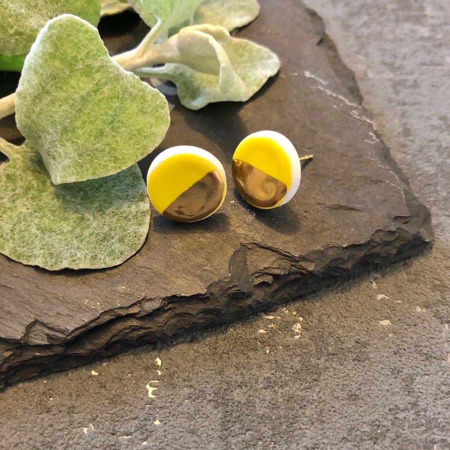 Ceramic button earrings - Lemon yellow