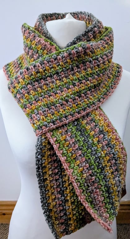 Crochet scarf