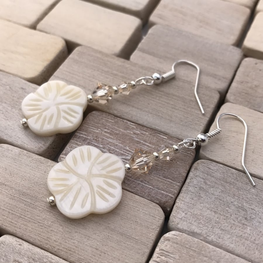 White Shell Flower Earrings