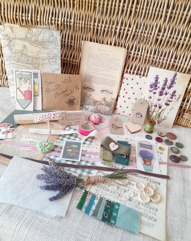 Garden Gatherings – over 60 Pieces Junk Journal craft Scrapbook Kit