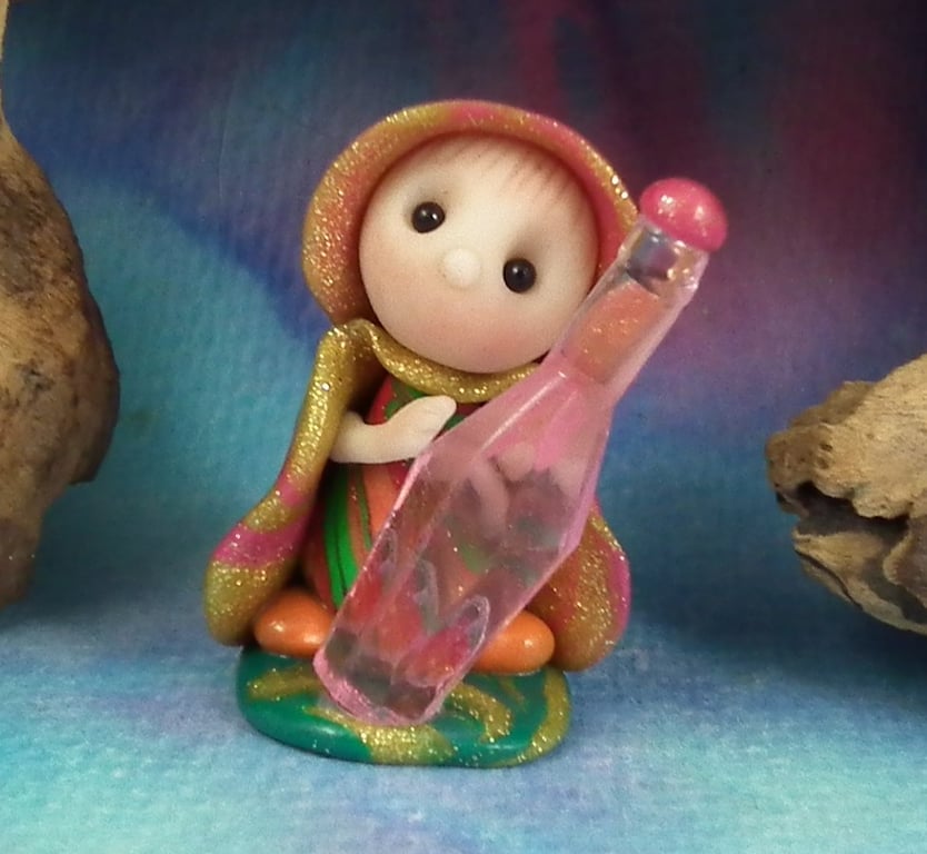 Tiny Infirmary Gnome 'Verys' with potion bottle OOAK Sculpt