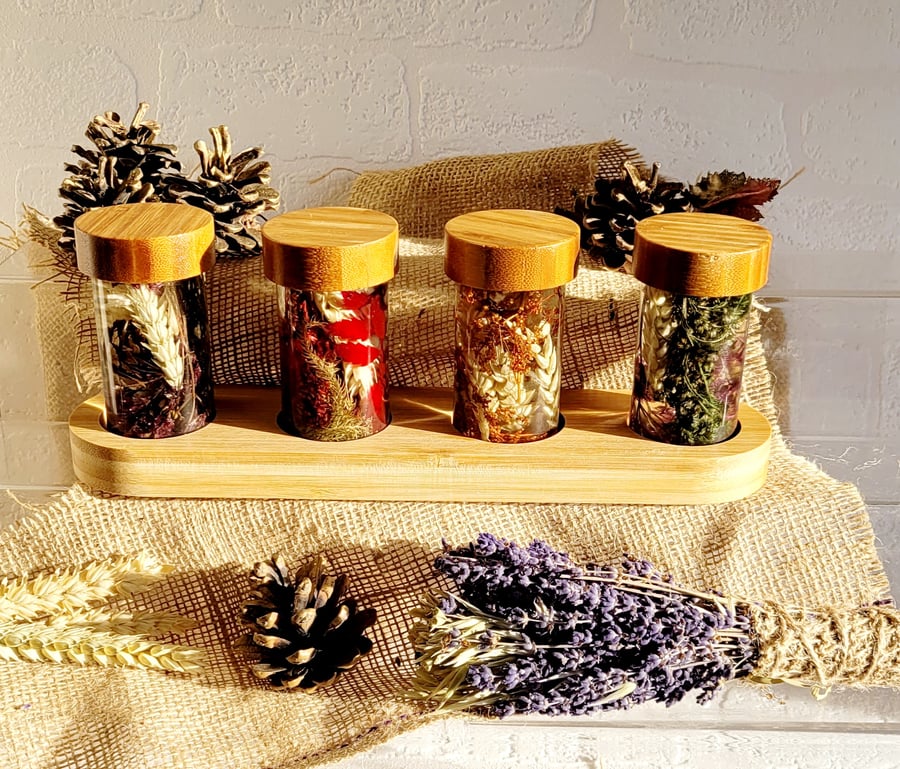 Japanese herbarium dried flowers bottle x4 on bamboo base 