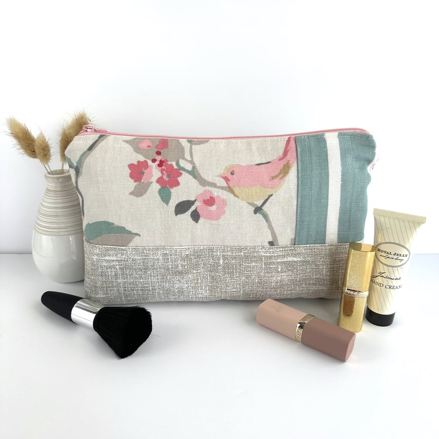 Large Make up Bag with Garden Bird and Flowers