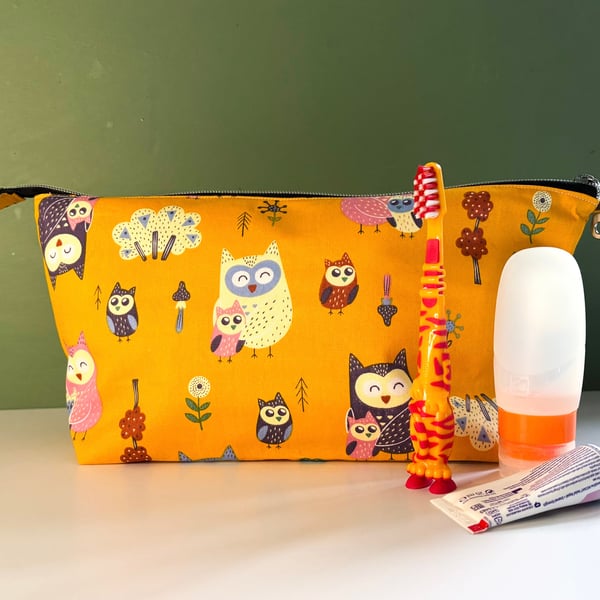Child’s washbag or toiletries bag