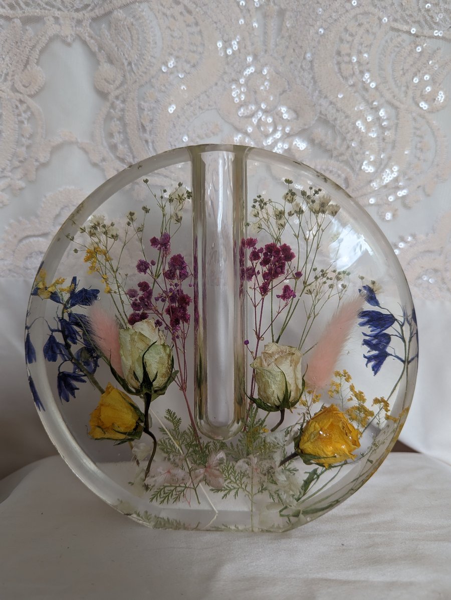 Flower vase