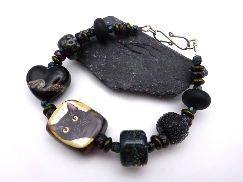 black cat lampwork glass bracelet
