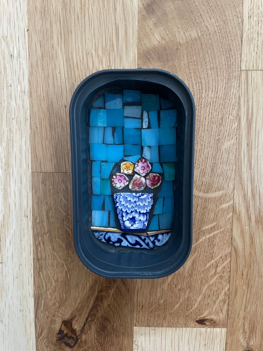 Mini mosaic in sardine tin