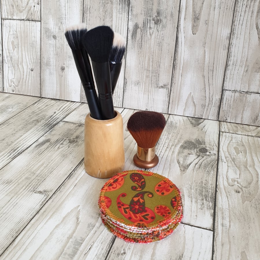 Reusable face wipes, makeup remover pads, zero waste cotton pads