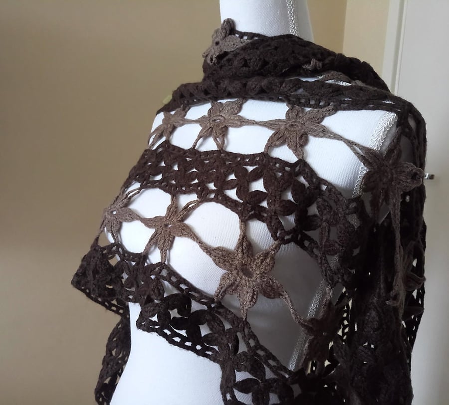 Boho Hand Knit Scarf-Brown Gradient Knitted Shoulder Shawl-Braided Fringed shawl