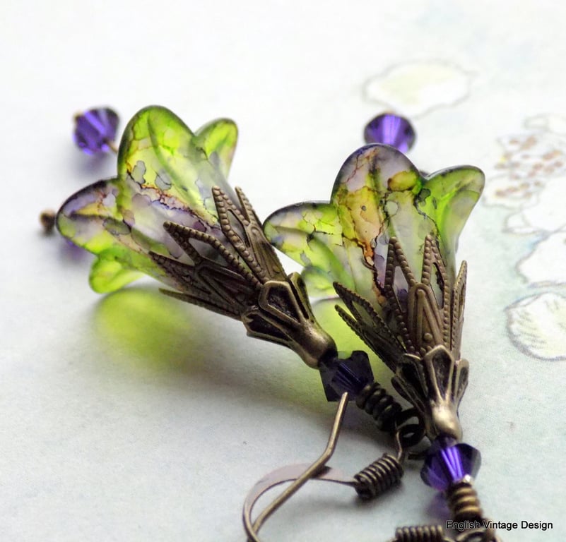Lime and Purple Hand Painted Lucite Flower Earrings, Floral Boho Vintage Style