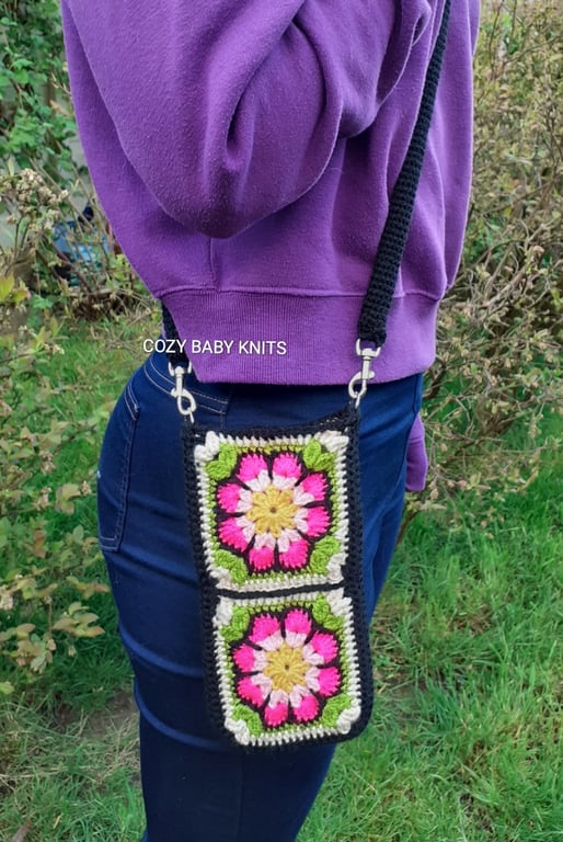 CROSSBODY PHONE BAG   (10)