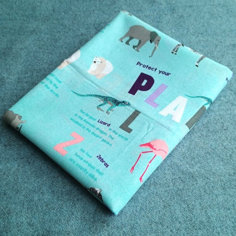 Cotton fabric FQ - Wild Animal Protect your Planet Natural History