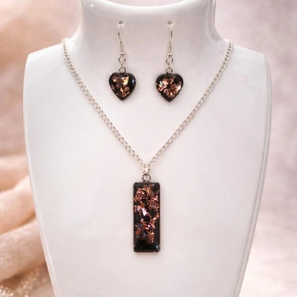 Beautiful black and copper resin Jewellery