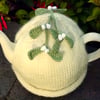 Christmas Mistletoe Tea Cosy