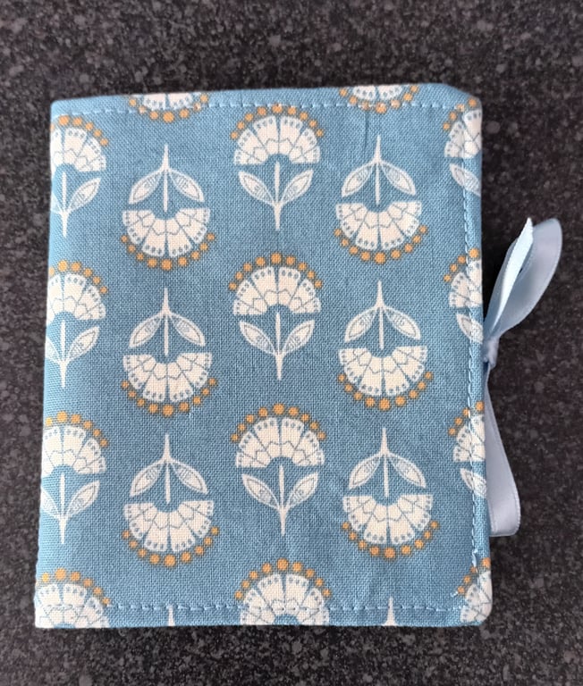 Sewing Needle Case, Book. With 4 Felt Leaves And 2 Pockets. Blue And White.
