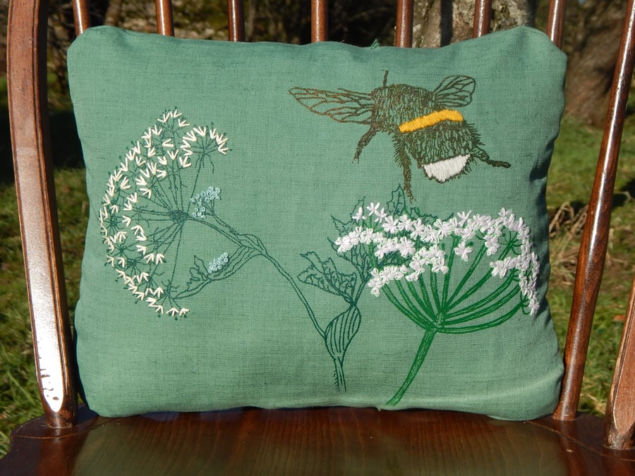 RESERVED Dark green - Screen printed Bee and wild flower cushion 