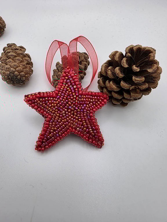Red star bead embroidery decoration 