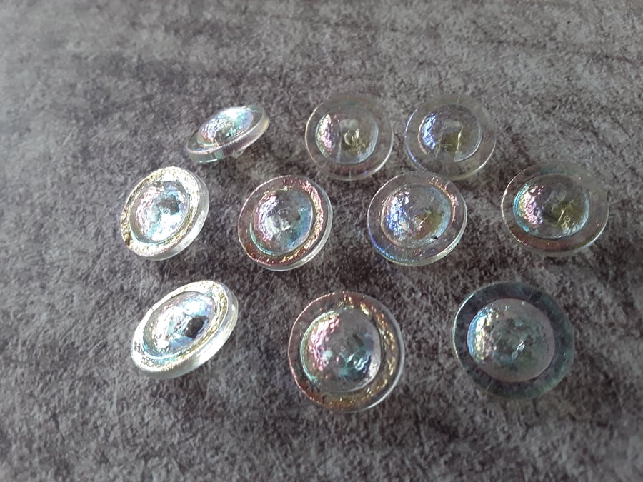 11 16" 18mm 28L Vintage Italian Rainbow effect Buttons (glass look) Acrylic