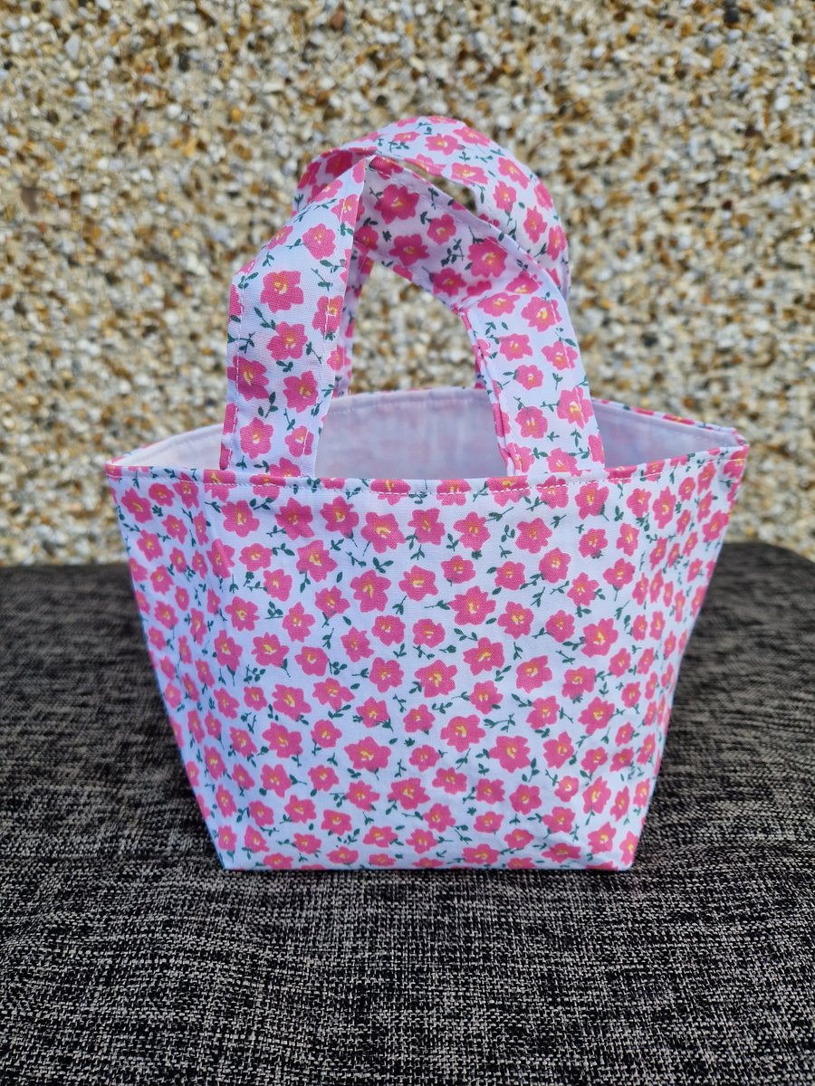 Toddlers shopping bag