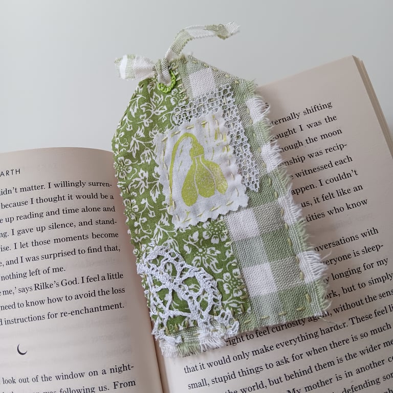 Fabric Gift Tag Bookmark with Printed Snowdrop