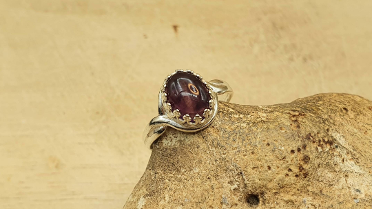 Adjustable amethyst ring