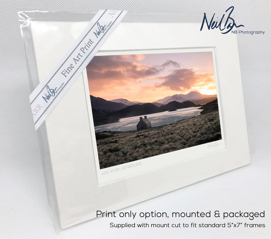 Loch Stack, Sutherland & Old Fishing Bothy - A6 (7" x 5") Unframed Print