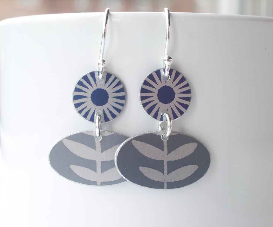 Flower and leaf earrings in dark blue and grey
