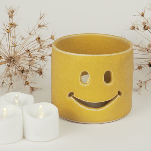 Straight sided Ceramic Candle Holder - Smiley Face