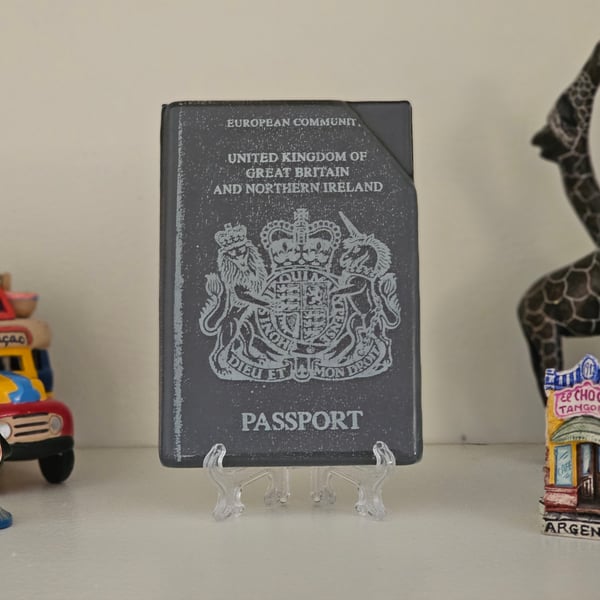 White Enamelled Clear British Passport - Old style with clipped top right corner