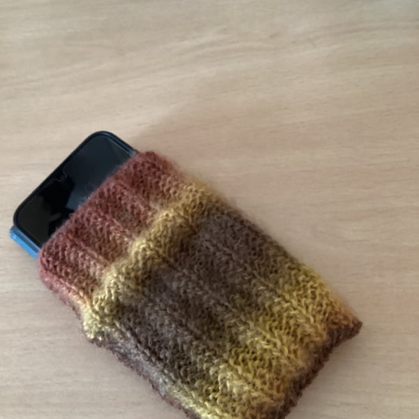 MOBILE PHONE SLEEVE 7x3.5" or 18x9cm IN MULTICOLOURED YARN