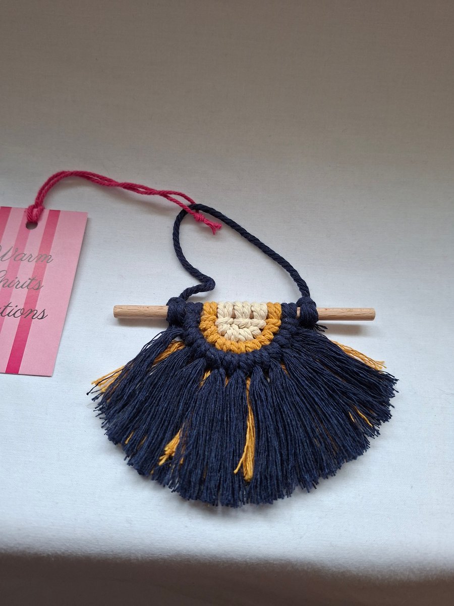 Macrame mini wall hanging