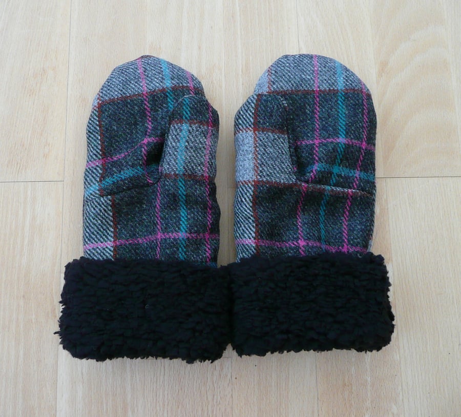 Mittens grey tweed faux sheepskin sherpa fleece ladies gloves black fleece 