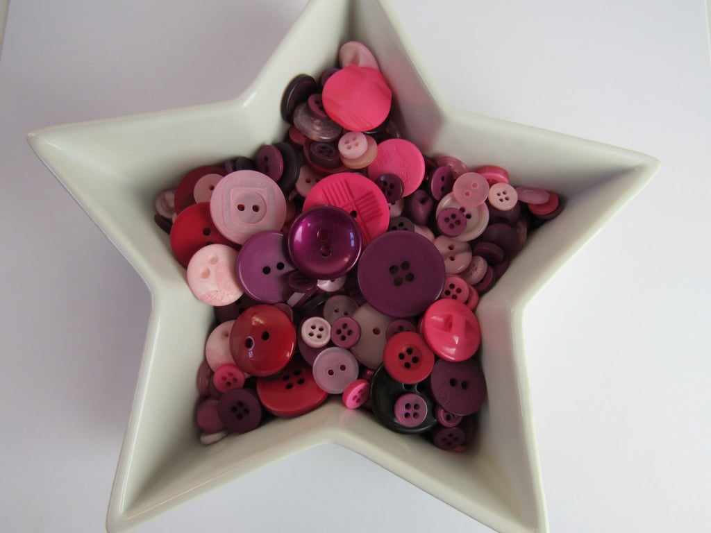 50g Mixed Pink Craft Buttons