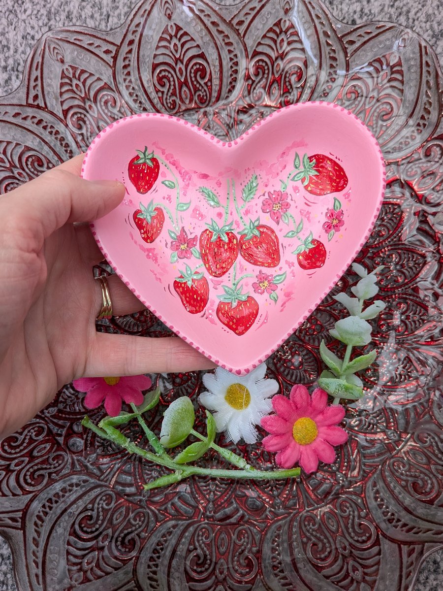 Strawberry Pink heart shaped ceramic ring dish 