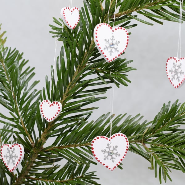 Nordic Scandinavian Swedish Wooden Heart Hanging Decorations Red White Snowflake
