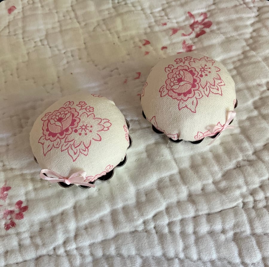 Vintage Pin cushion