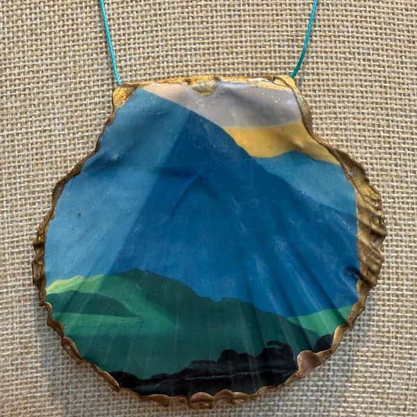 Snowdonia in sunshine shell necklace 