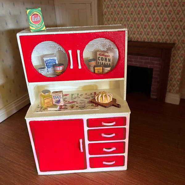 Retro style kitchen unit 