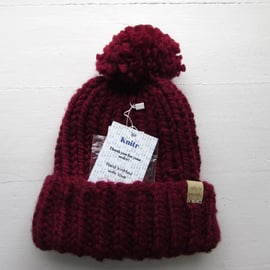 Classic Super chunky ribbed hat in wine M size