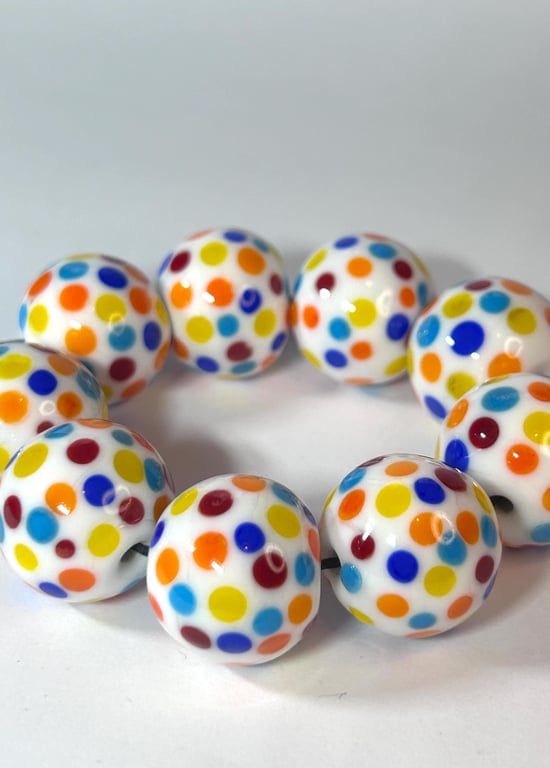 Handmade spotty patterned lamp work glass beads