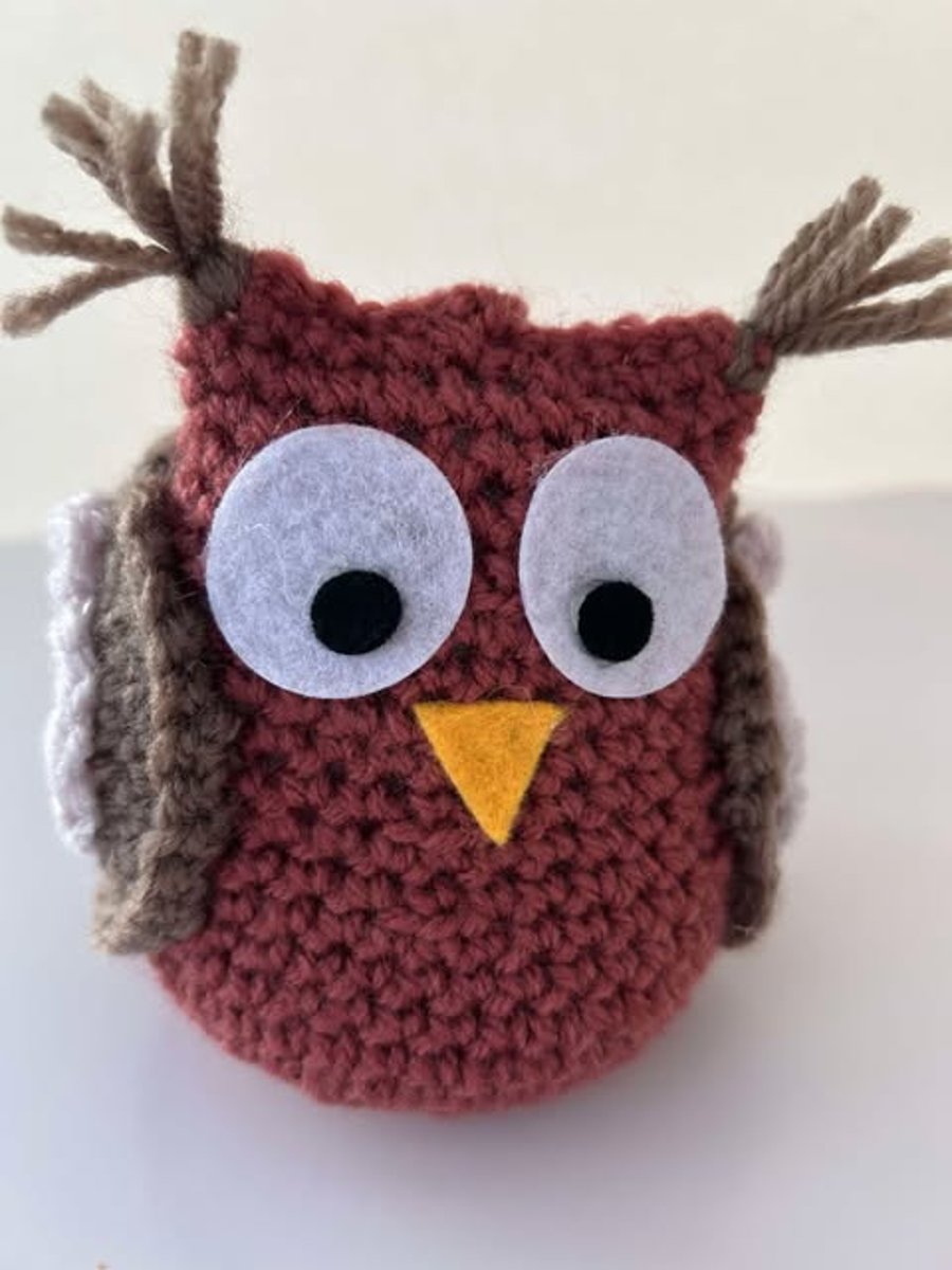 Owl crochet keychain orange beak